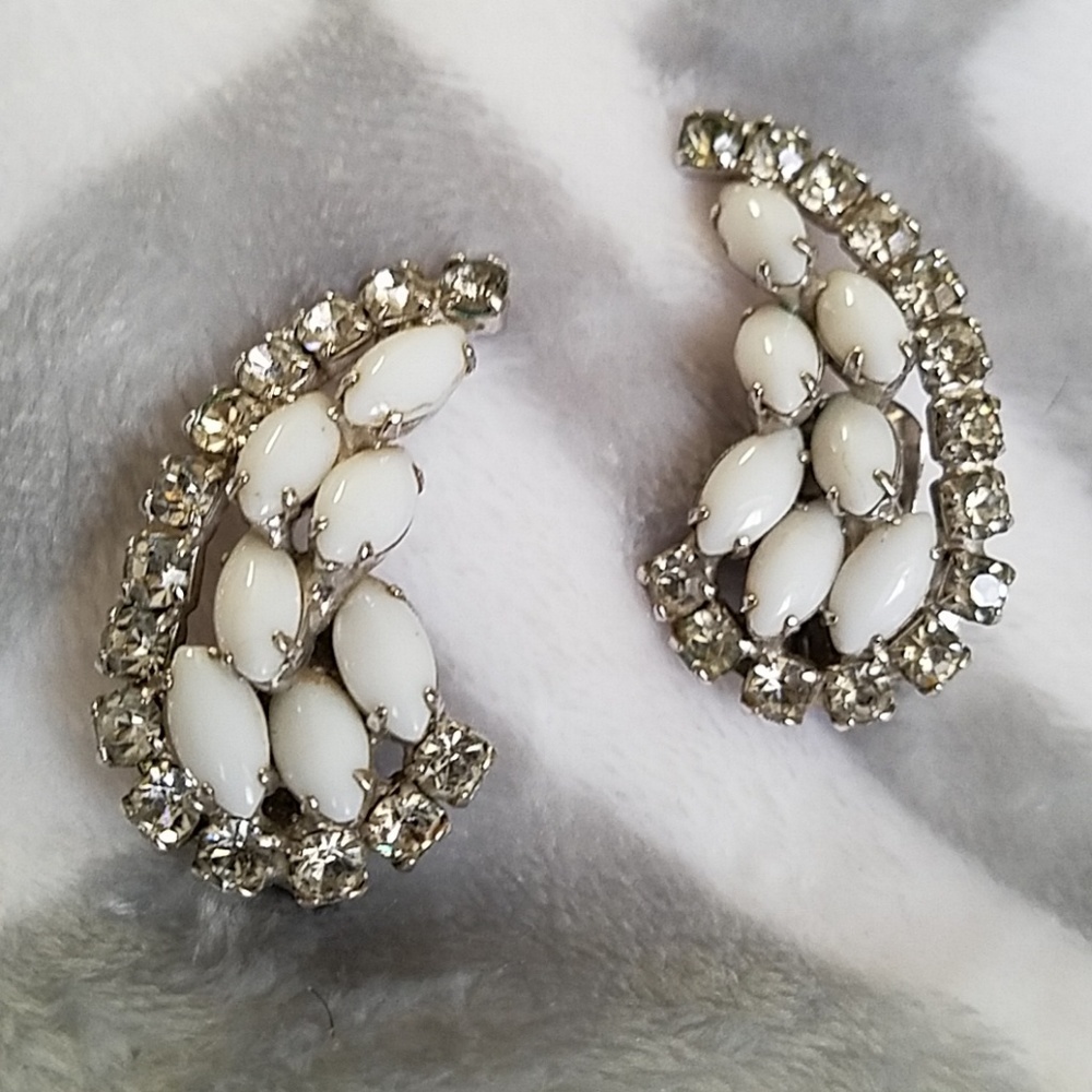 Rhinestone & White Bead Clip on Earrings Vintage